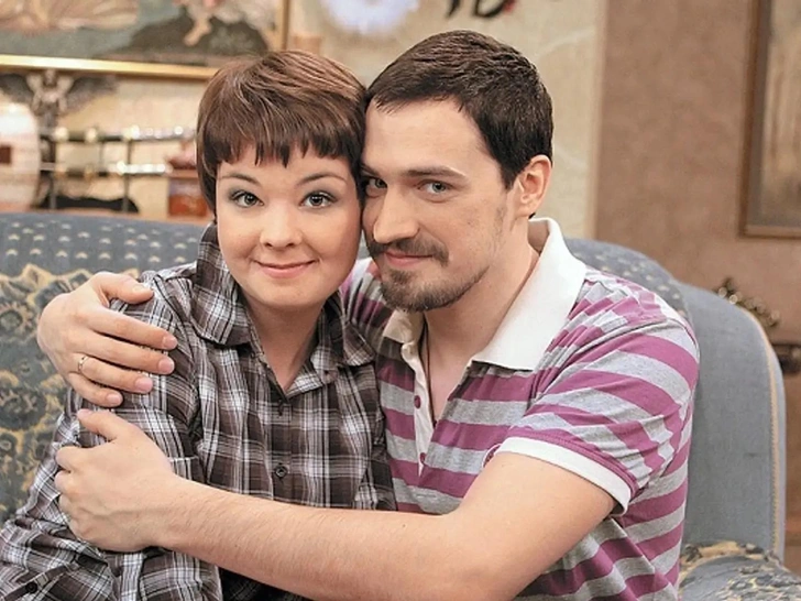 Режиссер Шабан Муслимов в свою очередь говорил, что в изначальном сценарии проекта Лены Полено не было, а когда он попытался привлечь в него Юлию, та заявила, что это невозможно