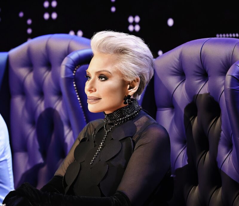 «50 рублей и никаких документов»: почему единственная дочь Понаровской Анастасия, которую певица забрала из детдома, так и не стала ей родной