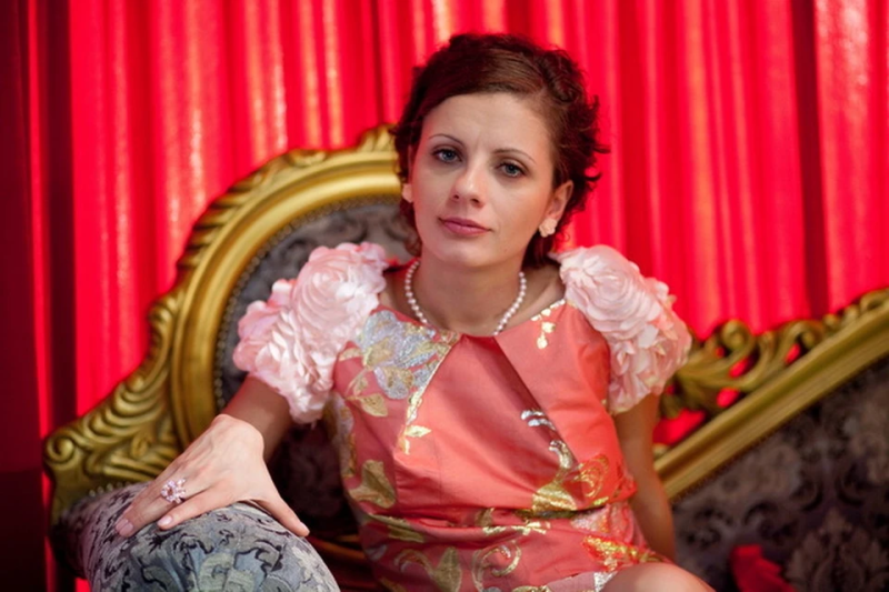 «Агрессия не норма»: почему звезда «Comedy Woman» Наталья Еприкян, покинувшая Россию, не скучает по дому и чем раздражала коллег?