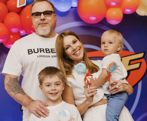 «Пластика ей не помогла!»: как выглядят 6 знаменитостей после преображений и что о них говорят в сети