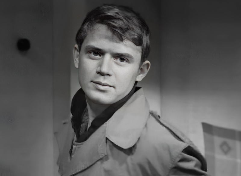 «Он врезал ему в печень!»: за что Сергей Никоненко ударил режиссёра и как его мать воспитала героя