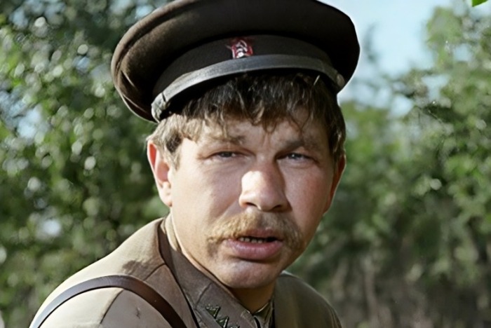 Одиночество «старшины Васкова» из «А зори здесь тихие…», почему легенда кино остался один?