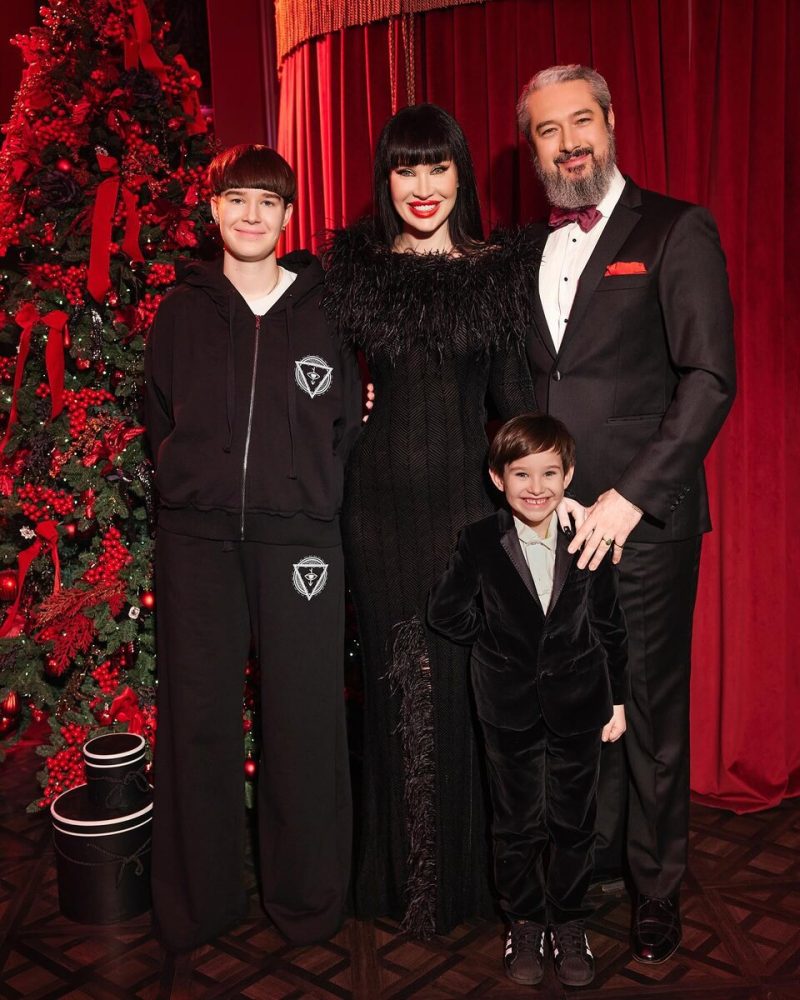 «Я не остановлюсь!»: 41-летняя звезда «Битвы экстрасенсов» потратила все сбережения на пластику в Киеве