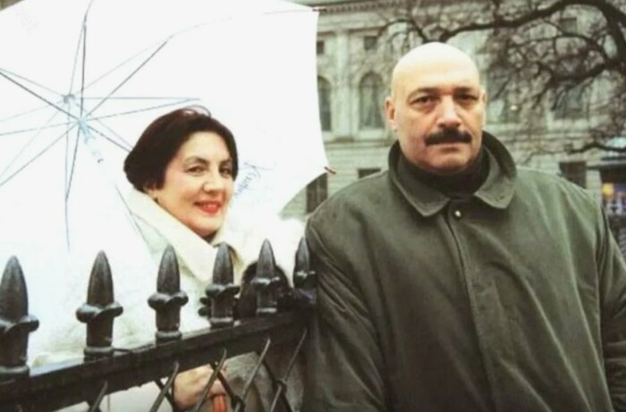 «Я не назвал маму мамой»: почему актер Юрий Цурило поседел за один день и облысел, а его знаменитый брат стал звездой «Неуловимых»