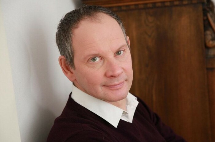 Три брака рухнули, а четвёртый подарил четверых детей: Кто вернул любовь Даниилу Спиваковскому?