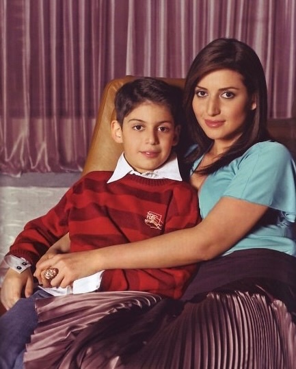 «Бабушка Сара» и 100 000 $ калыма: как Жасмин пережила тиранию, а сын женился вопреки ее запрету