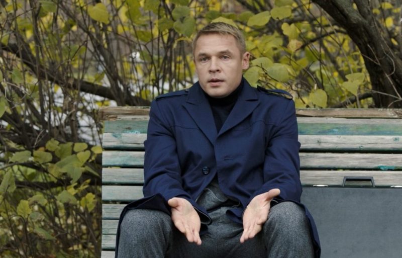 «Он ушел к другой? Я не знаю, к какой!»: кто разрушил брак Александры Урсуляк и Александра Голубева после рождения двух дочерей