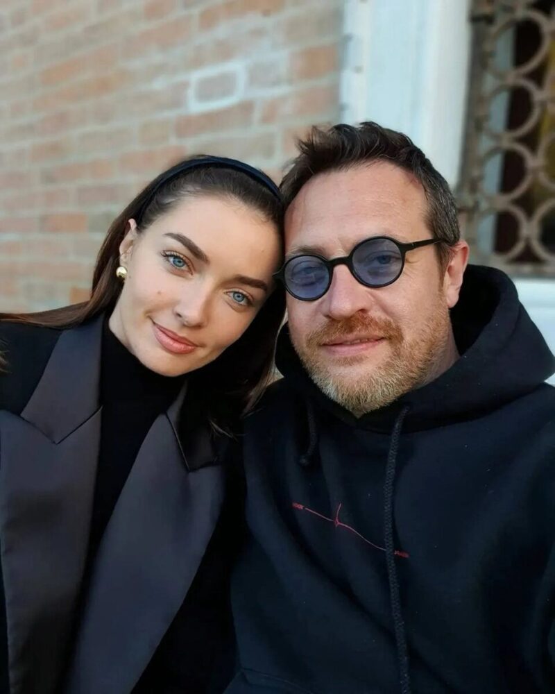 «Он не справился бы с материнством»: как трагически оборвалась жизнь первой жены Кирилла Сафонова, и чем живёт дочь актера в США