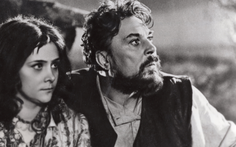 «Её мудрость спасла брак»: как жена Евгения Матвеева спасла семью от разлучницы и чем пожертвовала ради его карьеры