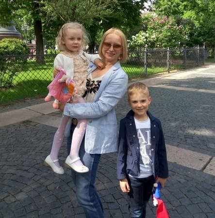 «Он мне не изменял, он жил в другом браке»: как 18-летняя актриса увела 41-летнего Равиковича и чем закончилась их история