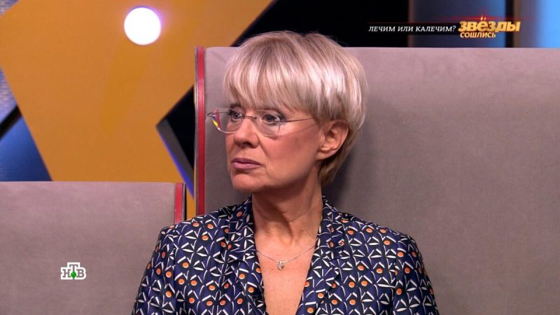 «Она в последнее время меня радует, шутит»: дочь Эдиты Пьехи рассказала о состоянии 88-летней матери