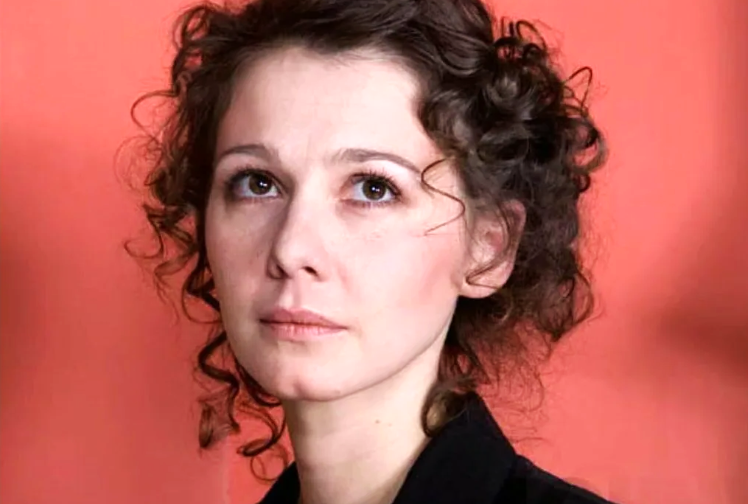 «Он не распрощался с холостяцкой жизнью» : почему 47-летняя Полина Агуреева рассталась с мужем, который моложе ее на 15 лет?