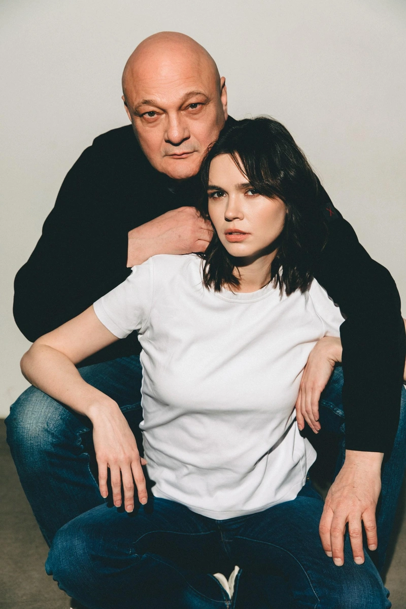 «Полынь, измены, обобрал»: Яна Поплавская и Сергей Гинзбург – 25 лет любви и взаимных обвинений