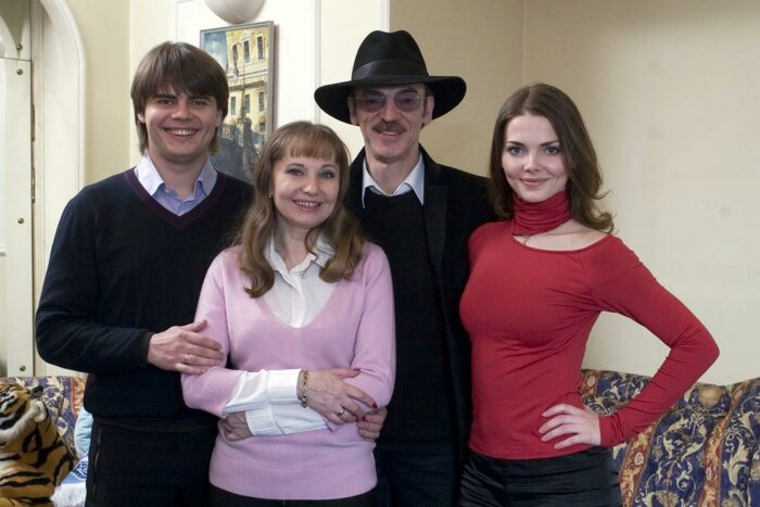 Развод после 26 лет: Сын Боярского скрывает новую семью и миллиарды?