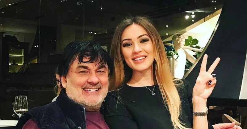 «Уйди со сцены!»: 74-летний Александр Серов судится из-за детей и выгоняет дочь с внуками из дома