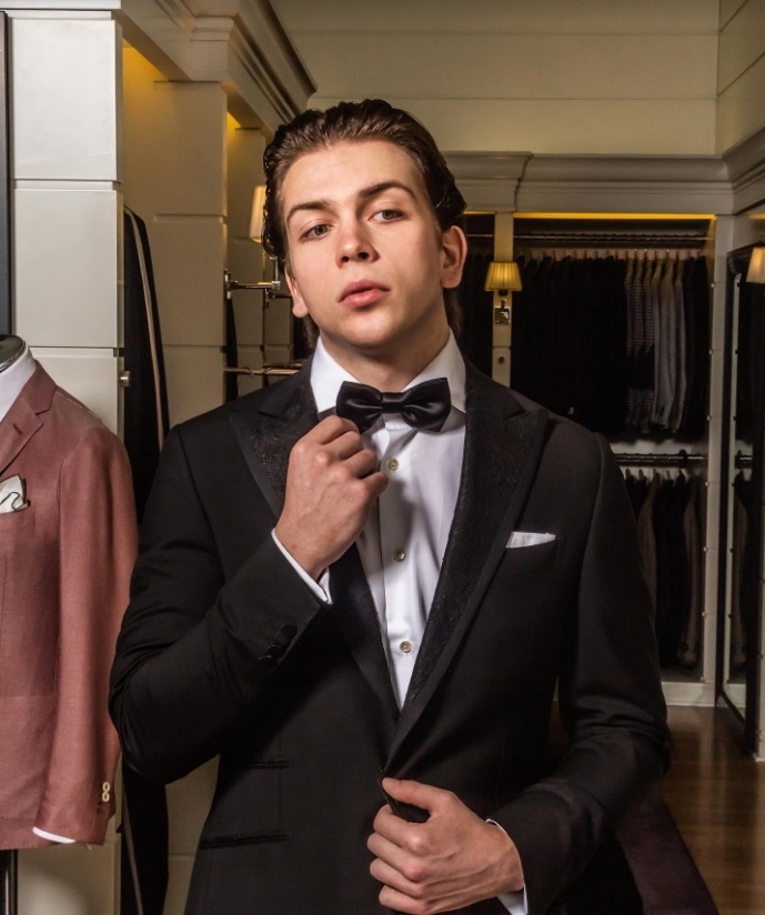 «Нас развела мама Свиридовой»: как выглядит сын Алёны Свиридовой и молодого манекенщика, который моложе отца на 20 лет