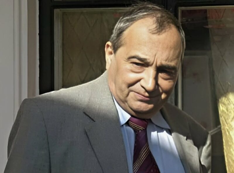 Александр Васильев - первый муж Елены Степаненко.