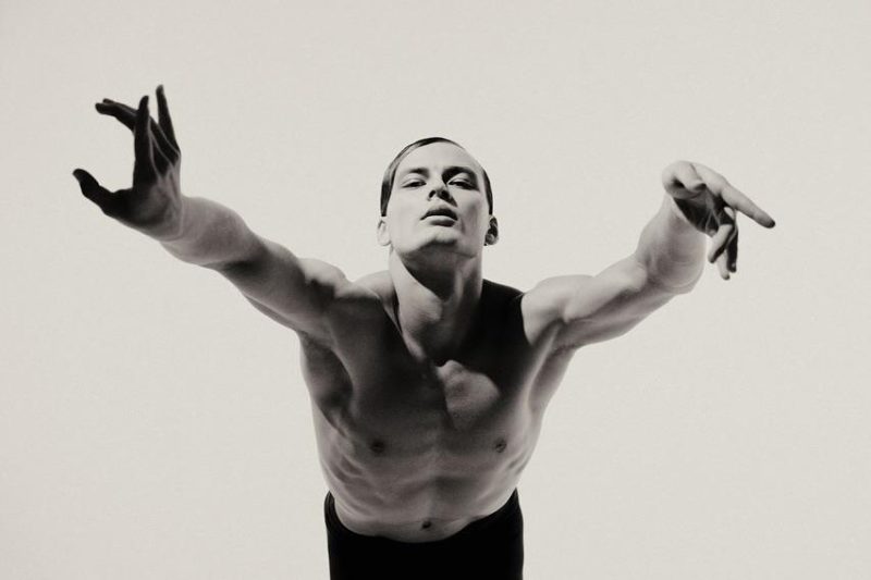 Аутизм, Большой театр и Cartier: история "небесного принца" и что еще известно про жениха Евгении Медведевой