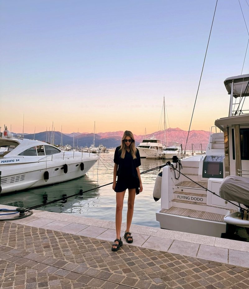 «Она была опозорена»: почему король Малайзии отказался от 35-летней Оксаны Воеводиной и их сына?