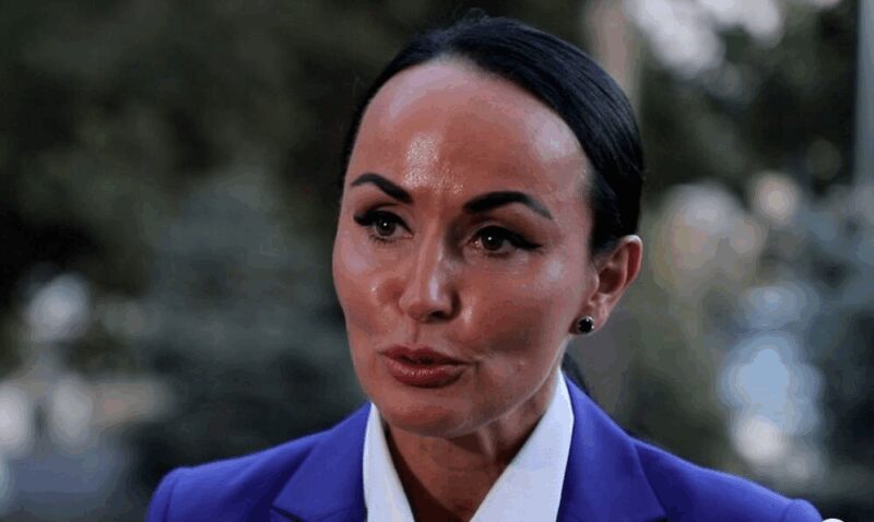 «Это не имеет никакого отношения к деловому дресс-коду»: как внешность Ирины Волк провоцирует скандалы и почему ей достались генеральские звёзды?