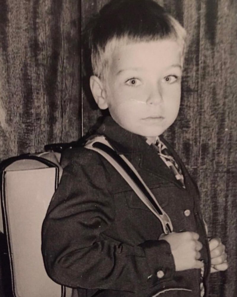 «Актёр — это диагноз»: как смерть отца и поэта-убийцы повлияли на Кирилла Гребенщикова, и почему он прячет семью от публики