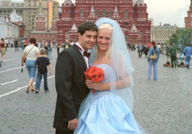 «Она не знала, что я женат»: как 55-летний Газманов добивался любви, а 23-летний Леонтьев нашёл единственную на 53 года