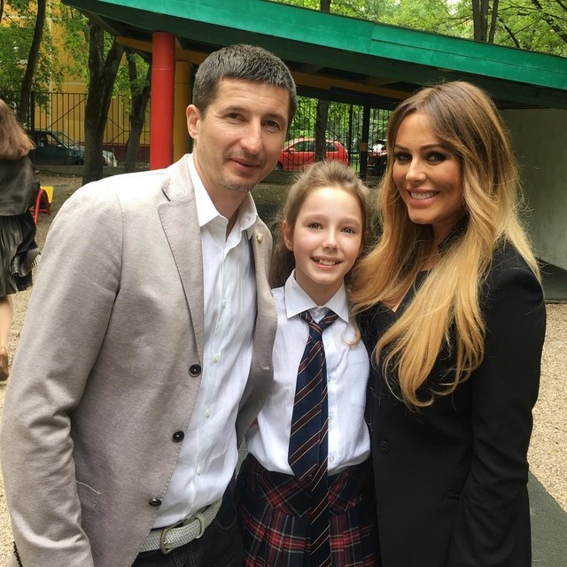 «Она забрала у меня все!»: почему хоккеист Фролов так и не женился на Началовой, а её семья проиграла суд за квартиру