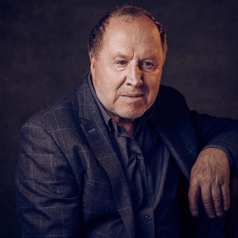 «Он снова стал смотреть на мир шире»: как 77-летний Владимир Стеклов обрёл позднее счастье с дочкой Ариной