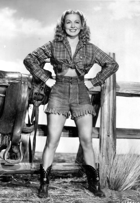 100 лет на сцене: секреты долголетия звёзд, переживших эпоху