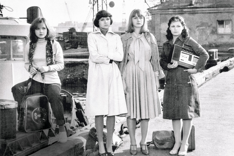 «Я была мертва»: что пережили актрисы легендарного фильма «Берегите женщин» после оглушительного успеха