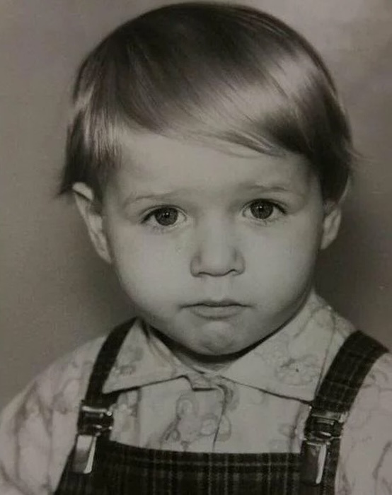 «Он не искал лёгких путей»: чем закончился брак Владимира Яглыча и Светланы Ходченковой после 5 лет ссор