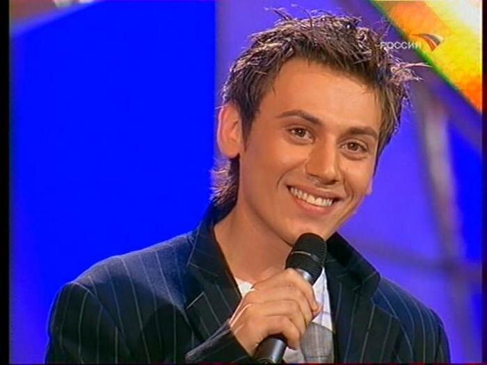 «Виделись только в аэропорту»: как «Народный артист» Руслан Алехно потерял жену, а затем и популярность