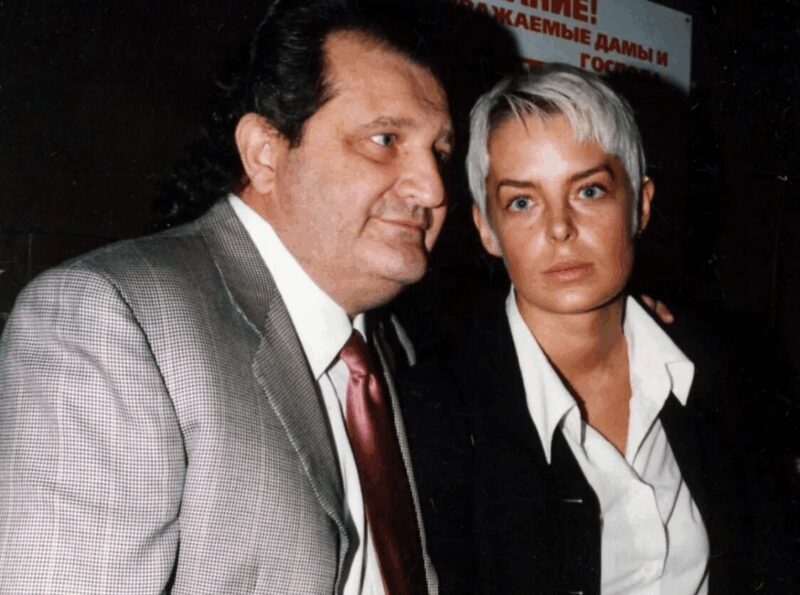 «Продала дочь за миллионы»: как Анастасия Калманович пережила предательство и страшную смерть мужа