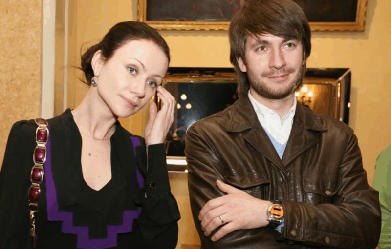 46-летняя звезда ушла от сына Полищук к 17-летнему «красавцу» : как выглядит муж и сын Марии Мироновой?