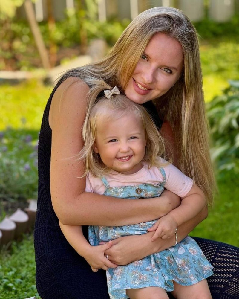 «Он скрывался от нее в шкафу»: почему звезда «Бандитского Петербурга» 11 лет не мог развестись с актрисой Аугшкап