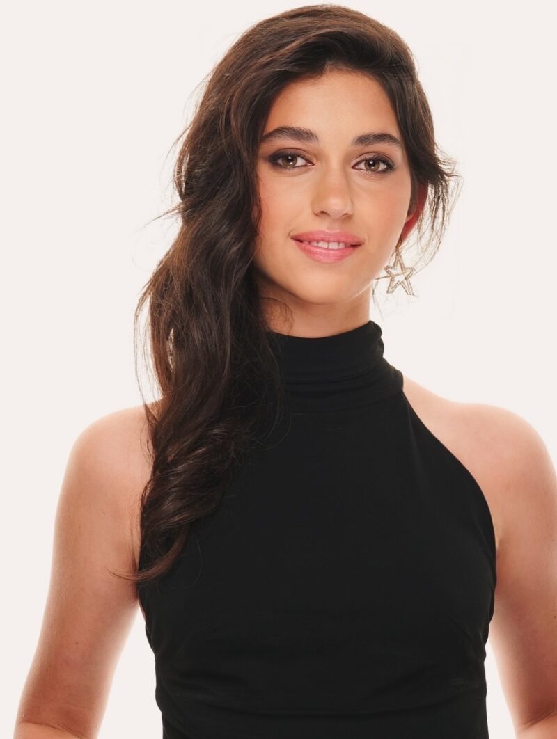 «Ей уже 18, а она не знает, куда идти»: Ревва о судьбе старшей дочери