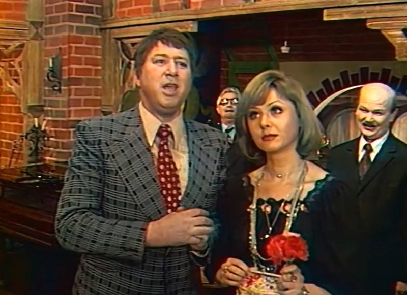 «Раздеваться не буду!» Как Селезнёва получила роль у Гайдая и сбежала от Таганки