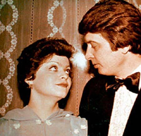 «Он кормил Ларису этими баснями лет пять»: почему Долина рассталась с молодым мужем и что говорят о тайном отце её внучки?