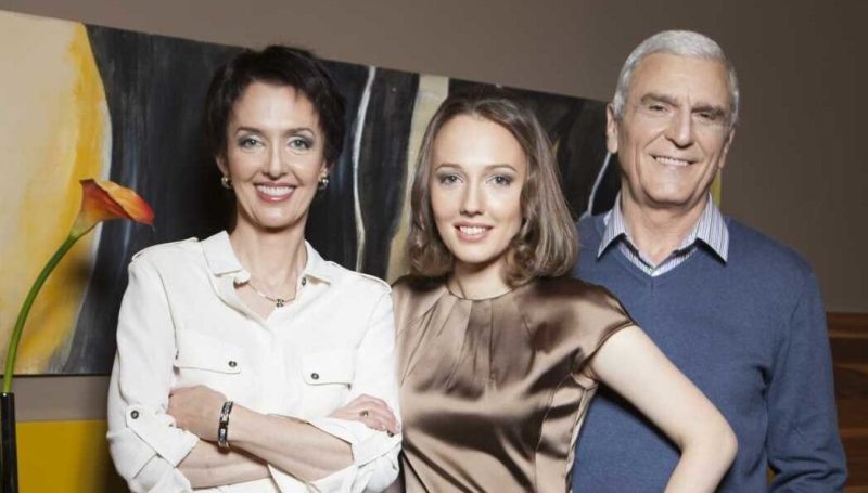 «Чайник в него швырнула» : что стало с красавицей Вероникой Изотовой, которая дважды выходила замуж за одного и того же мужчину