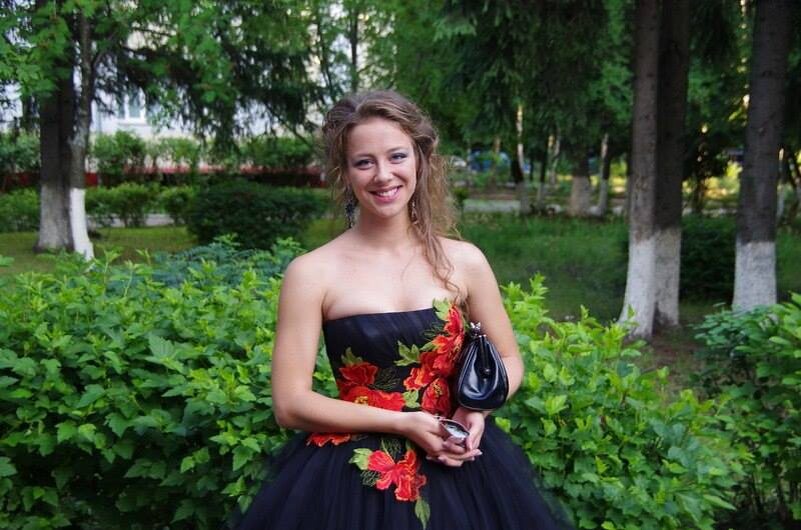 «Он просто исчез из нашей жизни»: почему телеведущая Мария Ситтель стерла из памяти первого мужа, родившего ей дочь