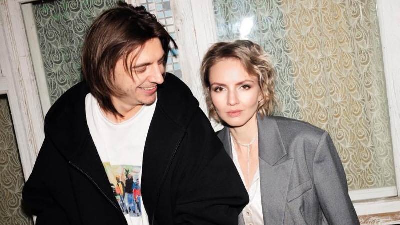 «Он убил всё во мне»: звезда «Короля и Шута» Константин Плотников бросил жену с ребёнком ради карьеры