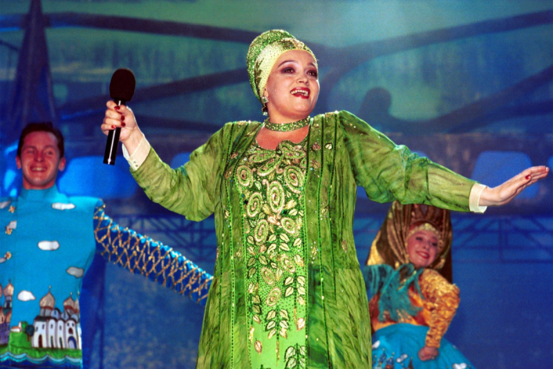 «Я сохла по нему четыре года!»: почему сын Кадышевой не принес ей счастья, а муж спас от рака