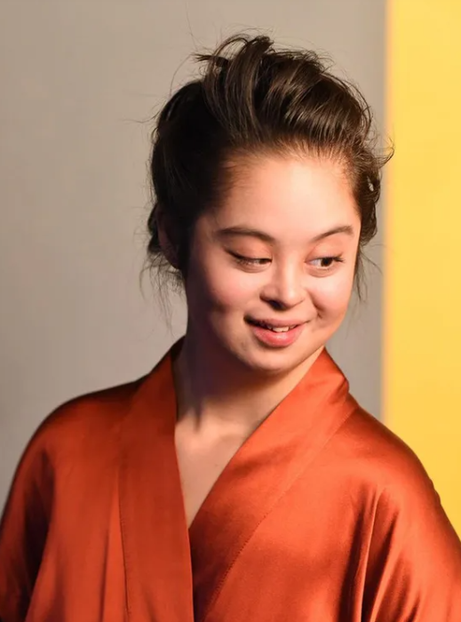 «Он не потянет двоих»: почему 28-летняя дочь Ирины Хакамады с синдромом Дауна не может выйти замуж за избранника