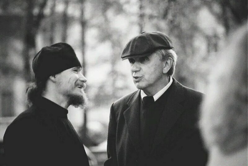 «Роди ребёнка – и тогда иди»: как звезда советского кино пережил уход сына в монастырь, не дождавшись внуков