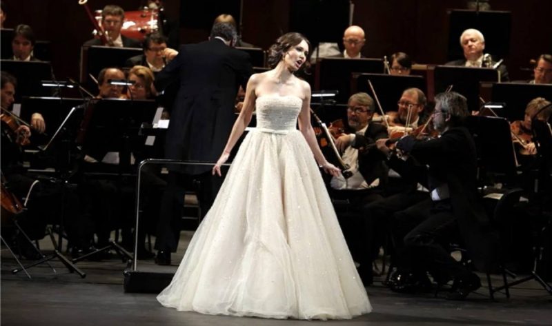 «Он — замечательный человек»: как оперная дива Аида Гарифуллина, 37 лет, вышла замуж за Алексея Воробьёва