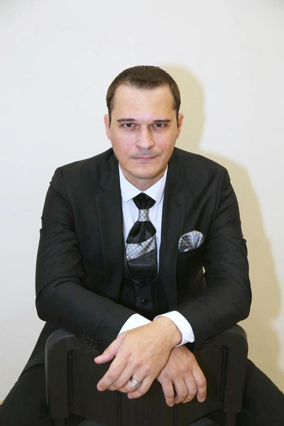 Илья Оболонков | www.starhit.ru