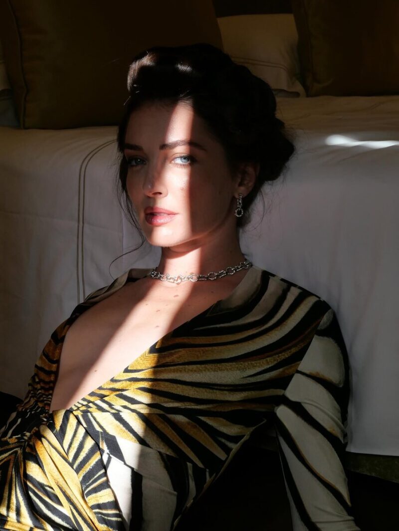 «Он не справился бы с материнством»: как трагически оборвалась жизнь первой жены Кирилла Сафонова, и чем живёт дочь актера в США