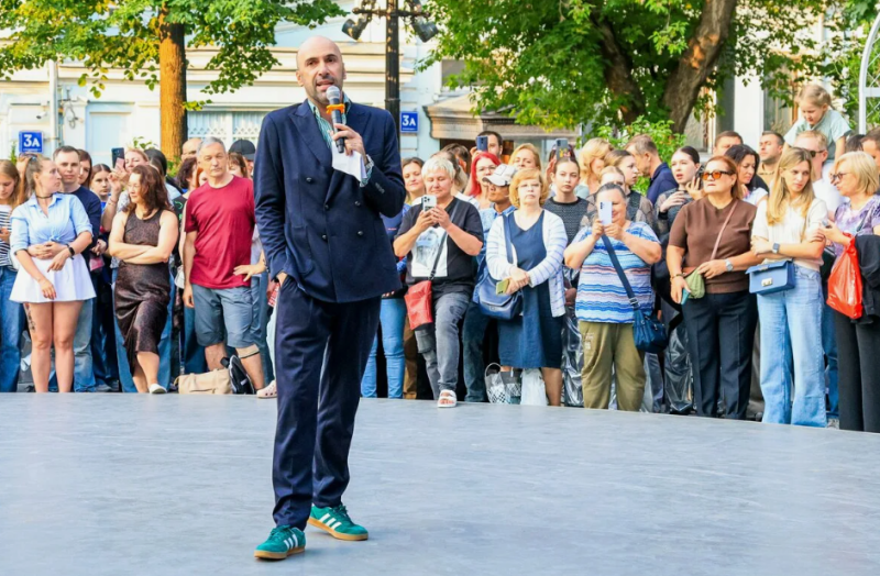 «Он не вынес несправедливости!»: как Евгений Папунаишвили сменил трех женщин, закрыл убыточный бизнес и воспитывает сына Лукьяна