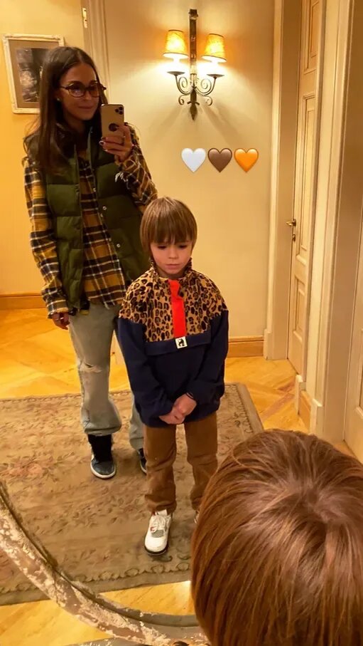 «Она потрясающая»: почему 60-летняя звезда «Гардемаринов» раскрыла тайну младшей внучки, которую 5 лет скрывала Агния Дитковските?