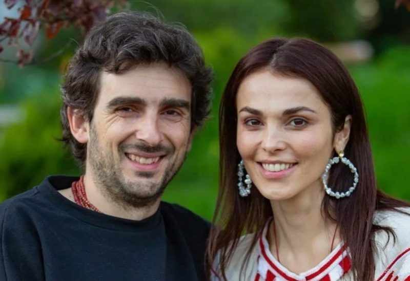 «Он даже не поцеловал меня!»: как русские звёзды строят счастье с иностранцами, рожают детей и находят опору